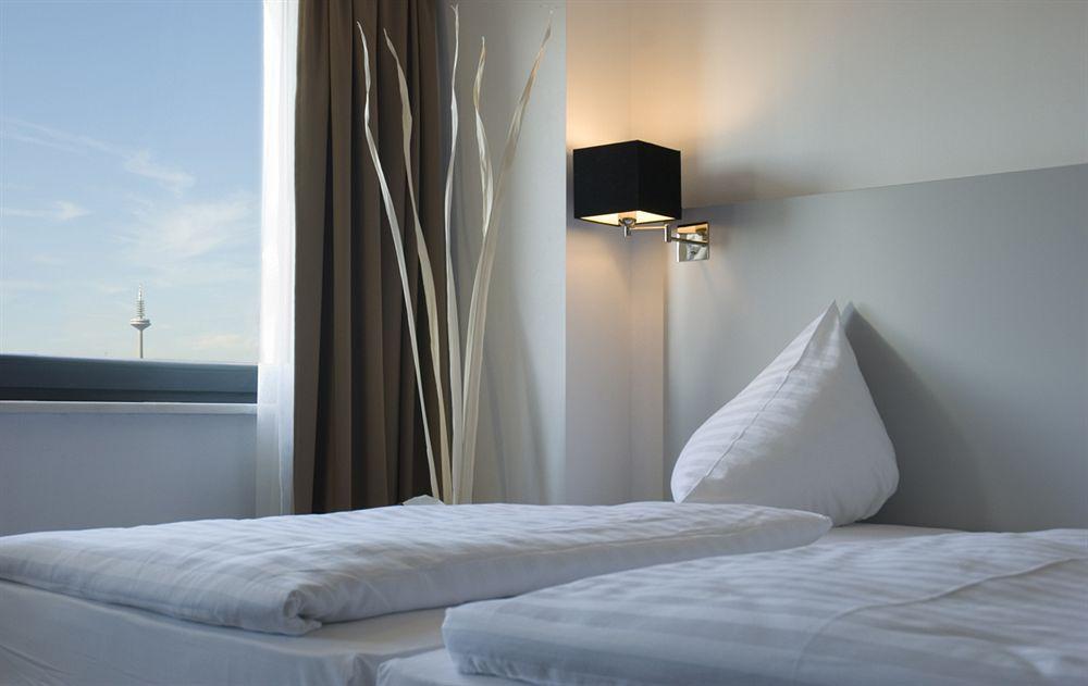 Pearl Design Hotel - Frankfurt City Frankfurt am Main Exteriör bild